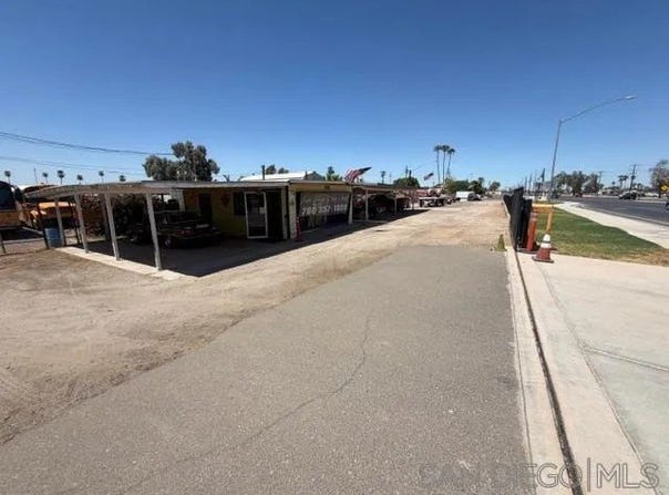 530 W Birch St, Calexico, CA 92231