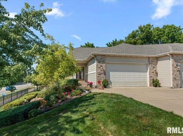 310 BOULDER CREEK Drive, Chatham, IL 62629