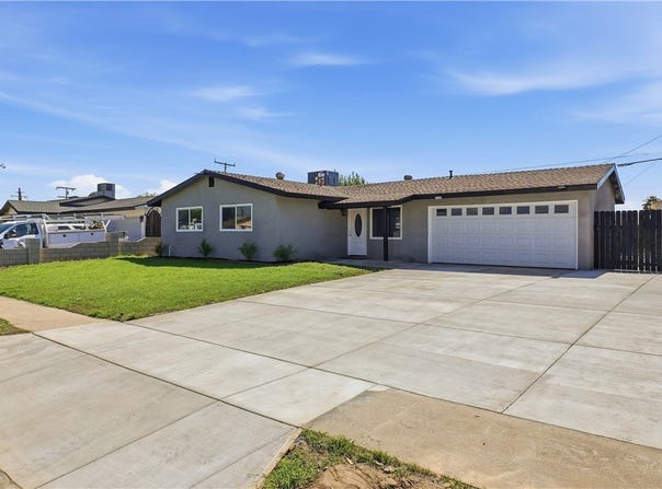 555 W Morgan, Rialto, CA 92376