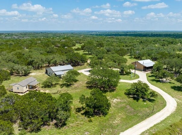 221 Coyote Trail, Harper, TX 78631