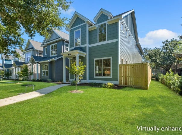 4011 Four Oaks Boulevard, Tallahassee, FL 32311