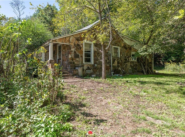 1075 Ella Road, Winslow, AR 72959