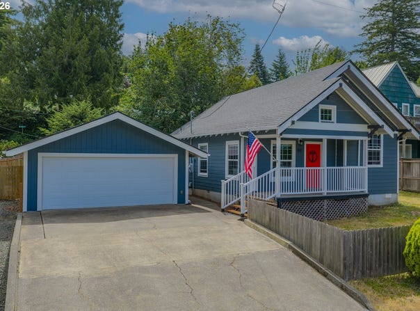 180 N JOHNSON St, Coquille, OR 97423