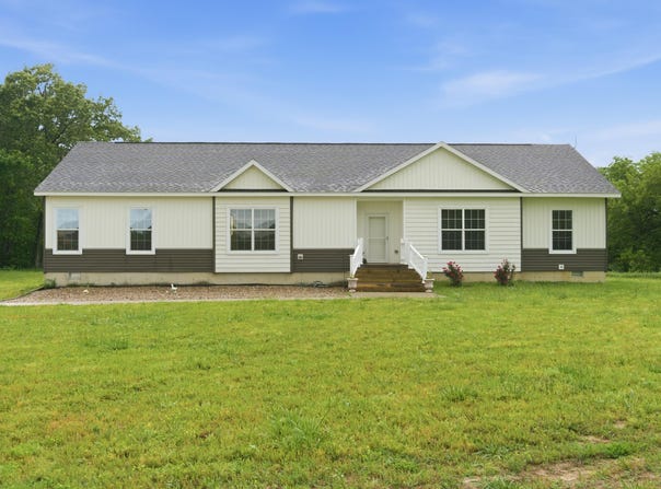 4146 S 16th Road, Fair Play, MO 65649