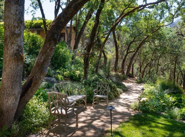 1250 Oakwood Lane, St. Helena, CA 94574
