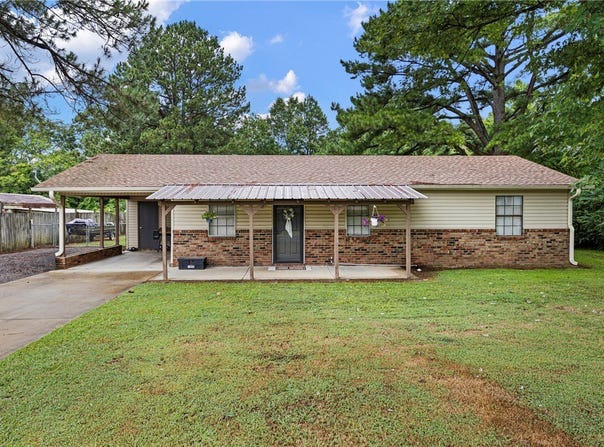 806 Ave 6 SE, Atkins, AR 72823