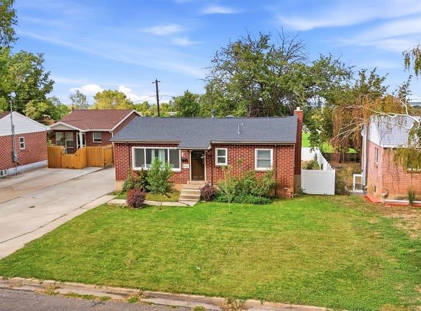 271 JACKSON Ave, Ogden, UT 84404