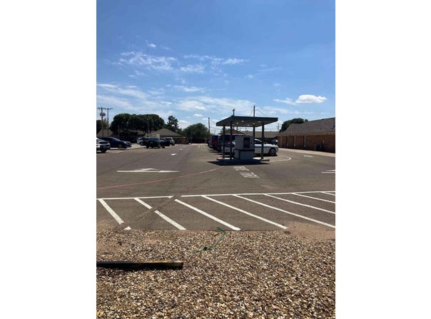 3105 Olton Road, Plainview, TX 79072