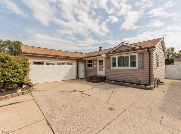 23537 David Drive, North Olmsted, OH 44070