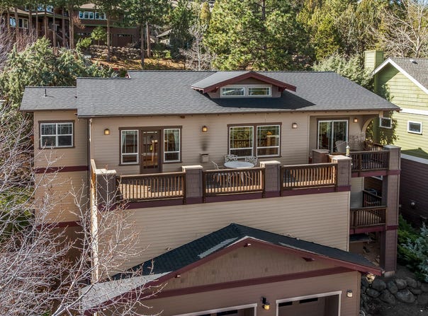 3130 NW Colonial Drive, Bend, OR 97703