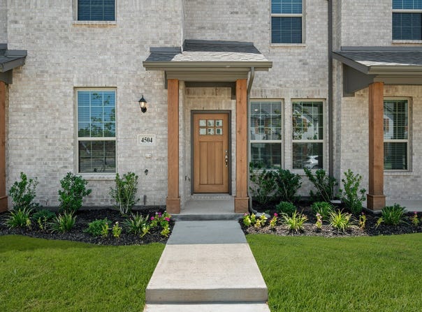4504 Avion Drive, Sanger, TX 76266