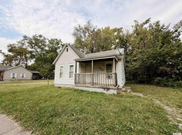1929 E S Grand Avenue, Springfield, IL 62703-0000