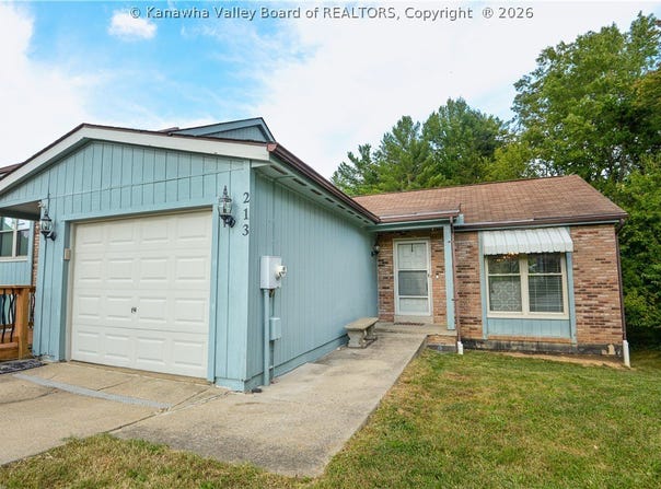 213 Willowcrest Drive, Charleston, WV 25311