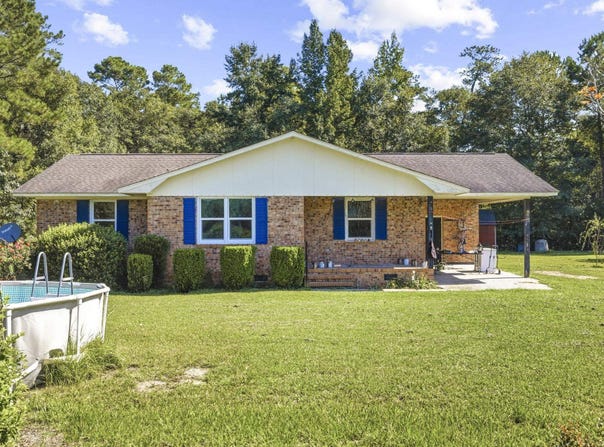 976 Tomahawk St., Hemingway, SC 29554