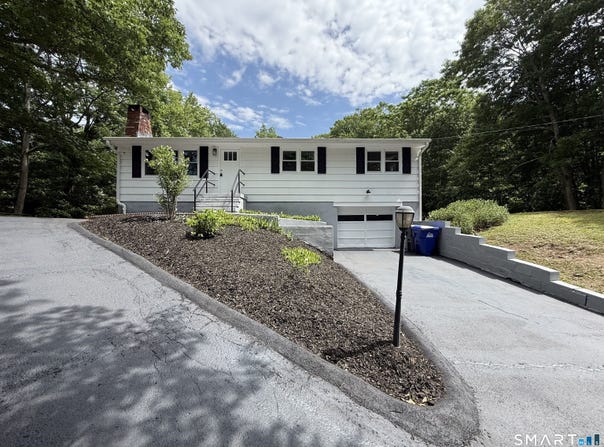 41 Piscitello Drive, Branford, CT 06405