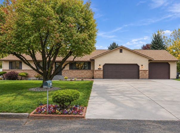 1885 Heather Ln, Idaho Falls, ID 83406