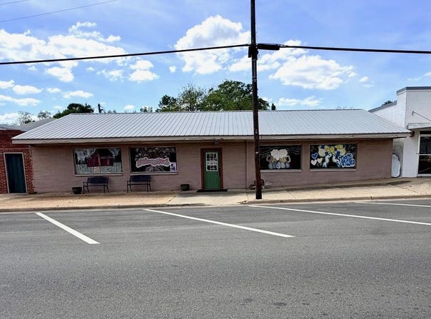 5397 10th Street, Malone, FL 32445