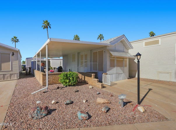 609 BOEING Circle, Mesa, AZ 85205