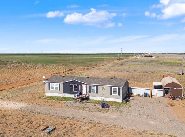 760 US-82, Ralls, TX 79357