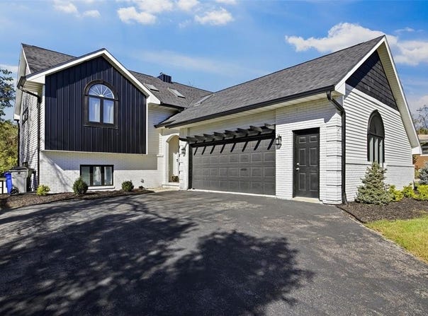 2009 Memorial Drive SE, Cedar Rapids, IA 52403