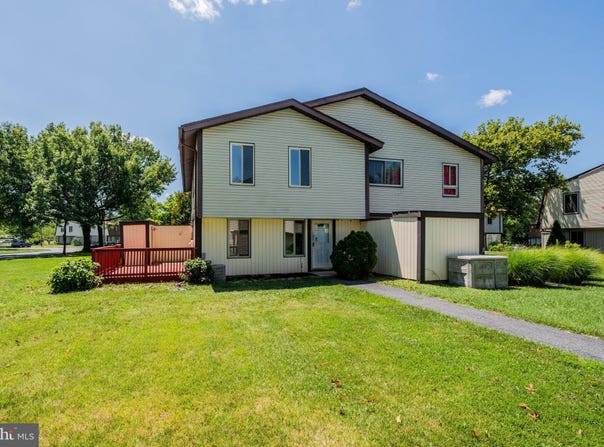 89 KING HENRY Circle, ROSEDALE, MD 21237