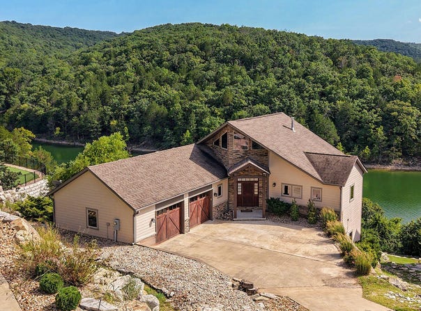 122 Joseph Cove Drive, Lampe, MO 65681
