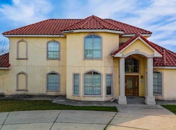 2201 Zacatecas Dr., Eagle Pass, TX 78852