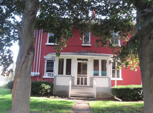 19 Locust Street, Champlain, NY 12919