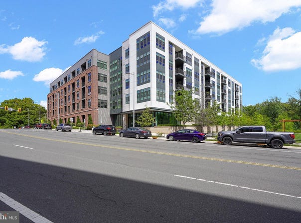1761 OLD MEADOW Road, MCLEAN, VA 22102