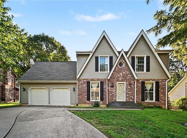 1005 Blueberry Lane, Liberty, MO 64068