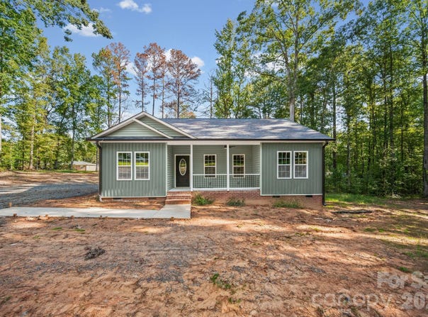1635 Rollingwood Drive, Kannapolis, NC 28081
