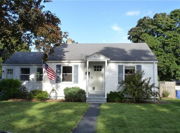 34 Union Avenue, Warwick, RI 02889