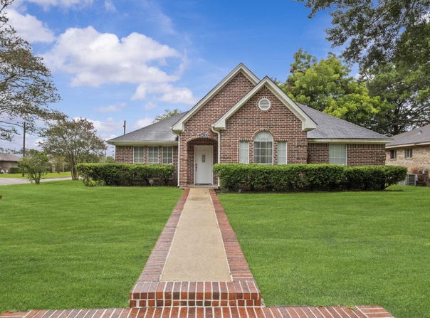 5625 Springdale, Beaumont, TX 77708
