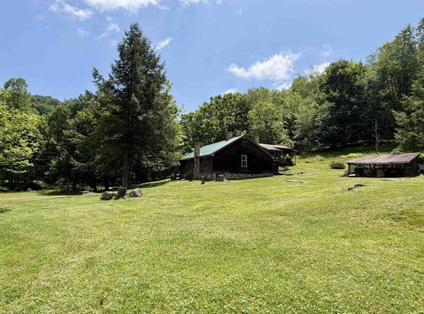 Canaan Road, Rock Cave, WV 26234