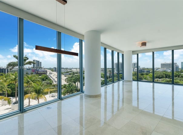 601 NE 36th St, Miami, FL 33137