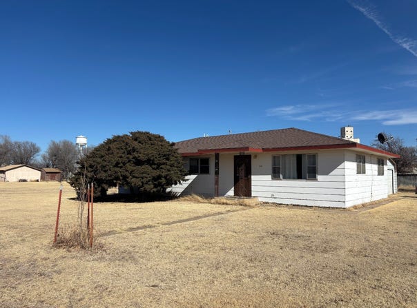 507 5th St., Hardesty, OK 73944