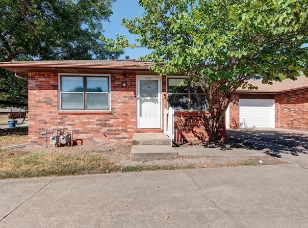 2751 E Mcdaniel Street, Springfield, MO 65802