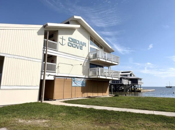 82 2nd St, Cedar Key, FL 32625