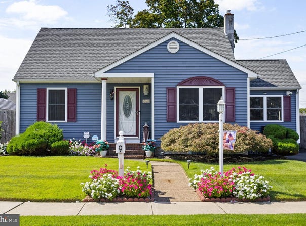 9 ABBEY Place, HAMILTON, NJ 08610