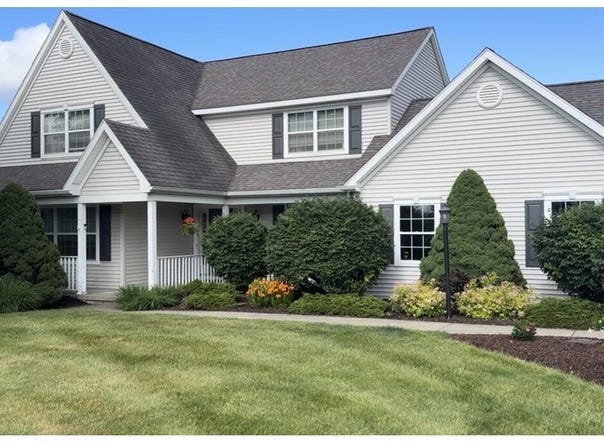 16 Francis Drive, Wynantskill, NY 12198