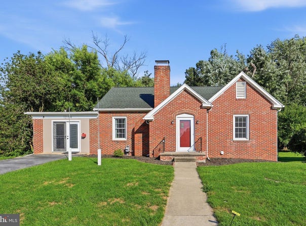 1204 CARROLL HEIGHTS Boulevard, HAGERSTOWN, MD 21742