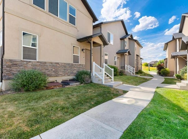 3765 E CUNNINGHILL Dr, Eagle Mountain, UT 84005