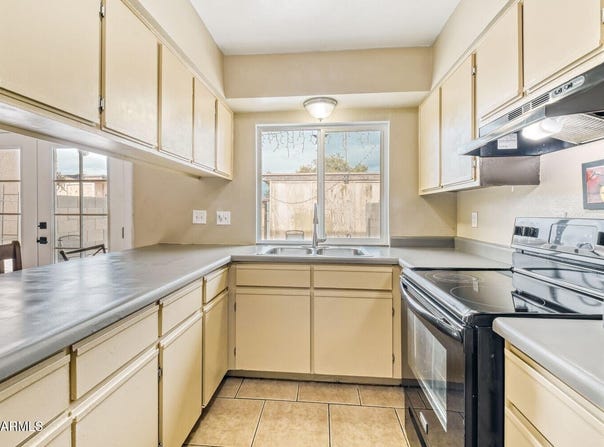 4625 W Thomas Road, Phoenix, AZ 85031
