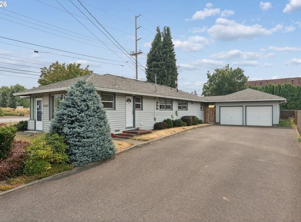 22222 SE ASH St, Gresham, OR 97030