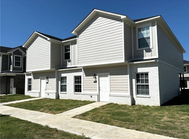 779 S Amarillo Road, Fayetteville, AR 72704