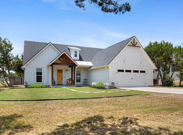 2 Senisa Ln, Wimberley, TX 78676