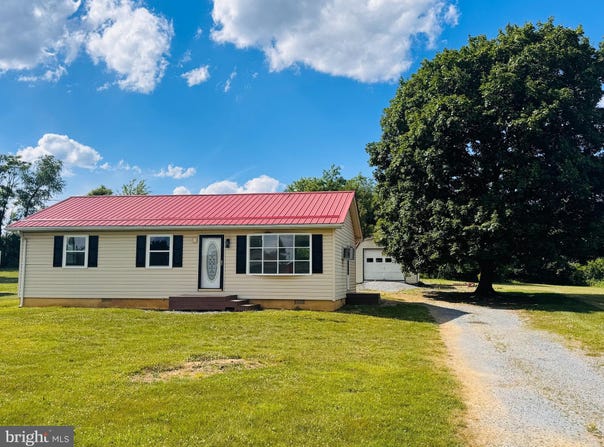 211 FAIR LN, WINCHESTER, VA 22603