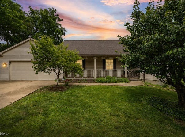 1701 Woods Road, Akron, OH 44306