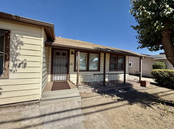517 S Kaweah Avenue, Exeter, CA 93221