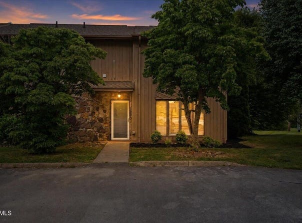 660 Fox Meadow Road, Elizabethton, TN 37643